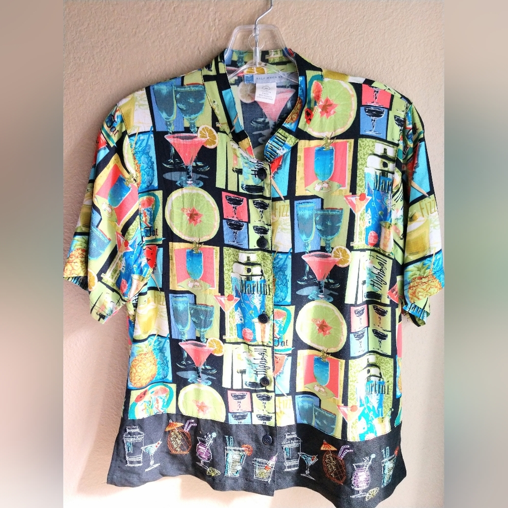 Fun Half Moon Bay Hawaiian Novelty Print Shirt Tropical Drinks Embroidered MED